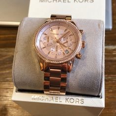 New Without Tags, No Box Rose Gold 37 Mm Case Size 5 Atm Water Resistance Stainless Steel Straps Pink Chronograph Watch As Gift, Pink Chronograph Watch For Gift, Michael Kors Rose Gold Watch With Subdials, Classic Rose Gold Chronograph Watch As Gift, Michael Kors Rose Gold Chronograph Watch, Pink Michael Kors Watch With Metal Dial, Michael Kors Rose Gold Analog Watch, Mk Watch Women, Cracked Iphone