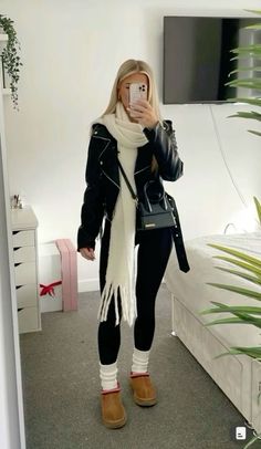 Modele Fitness, Look Legging, Nyc Outfits, Mode Grunge, New York Outfits, Leggings Outfits, Winter Fashion Outfits Casual, Populaire Outfits, Cold Outfits