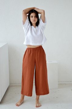 Linen Pants Linen Culottes Woman's Terracotta Casual - Etsy Flared Linen Pants, Sewing Wardrobe, Terracotta Linen, Linen Culottes, Minimalist Moda, Modele Hijab, Pantalon Large, Linen Trousers, Mode Inspo