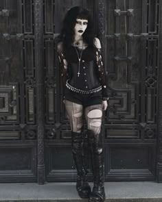 Trad Goth Outfits Women, Goth Rocker Outfit, Trad Gothic Outfits, Emo Corset Outfit, Goth Outfits Trad, Trad Goth Outfit Ideas, Black Trad Goth, Trad Goth Clothes, Different Goth Styles