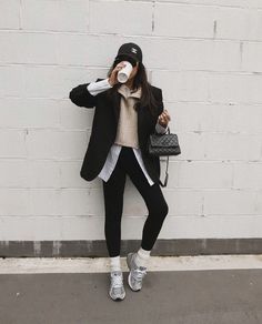 Black Leggings Outfit Winter, Leggins Outfit, Outfits Leggins, Black Blazer Outfit, Leggings Outfit Winter, Leggings Outfit Fall, Stile Casual Chic, Leggings Outfit Casual, Look Legging