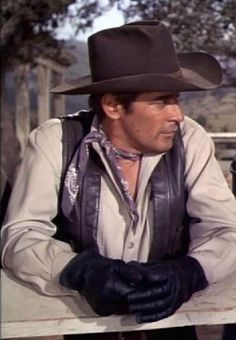 Peter Breck, Western Men, Big Valley, Leather Gear, Interesting People, Leather Gloves, Leather Men, Cowboy Hats, Gloves