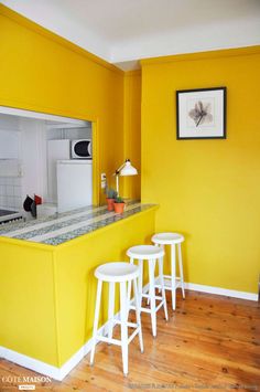 Living Room Corner Furniture, Yellow Kitchen Walls, Modern Kitchen Open, Paint For Kitchen Walls, Kitchen Countertop Decor, Living Room Wall Units, Corner Furniture, House Paint Interior, Living Room Corner