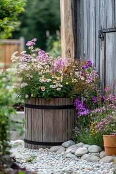 Cottage Garden Ideas, Small Cottage Garden Ideas, Cottage Garden Flowers, Colorful Cottage, Charming Cottage