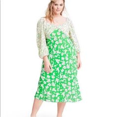 Rixo X Target Dress Pull On Dress Partially Lined Smocked Back Elastic Cuffs Condition: New With Tags. No Flaws Target Dress, Daisy Dress, Target Dresses, Sweetheart Dress, Green Floral Dress, Silk Midi Dress, Midi Dress Summer, Patchwork Dress, Daisy Print