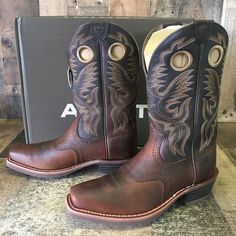 New with box. Shipping with USPS priority mail. Ariat Mens Boots, Ugg Store, Ostrich Legs, Cowboy Boots Mens, Brown Cowboy Boots, Ariat Boots, Ariat Shoes, Oxford Dress Shoes, Mens Cowboy Boots