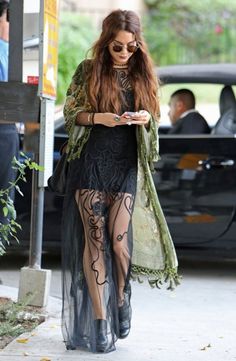 Vanessa hudgens does boho like no one else Estilo Vanessa Hudgens, Looks Hippie, Vanessa Hudgens Style, Interior Boho, Look Grunge