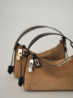 Suede Bag Outfit, Suede Hobo Bag, Suede Cleaner, Lock Set, Boot Bag, Leather Silver, Cute Bags, Woven Bag