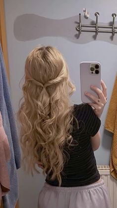 Half up hairstyle, blonde hair, prom hairstyle inspo Curled Hairstyles Half Up Half Down Easy, Cute Curled Hairstyles For Long Hair Half Up Half Down, Flowy Half Up Half Down Hair, Cute Hairstyles For Medium Hair Homecoming, Half Up Half Down Hair Wavy Hair, Cute Hairstyles For Holidays, Hair Styles For Hoco Long Hair, Medium Length Hair Styles Homecoming, Wedding Hairstyles Bridesmaid Half Up