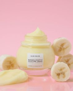 Banana Soufflé Moisture Cream is a soothing, lightweight moisturizer that resets, replenishes, and seals in a boost of lasting hydration for all skin types, even sensitive skin. Glow Recipe, Lightweight Moisturizer, Glass Skin, Combination Skin, Radiant Skin