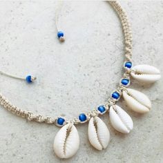 Macrame Shell Necklace, Seashell Necklace Diy, Macrame Colar, Surf Jewelry, Diy Leather Bracelet, Mode Crochet, Belly Jewelry, Diy Bracelet Designs