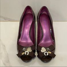 Coach Designer Royal Purple Wedges Heels Patent Leather Elegant And Classy Never Worn Out, In Great Condition There Is A Tiny Bit Of Fading On The Inside Of The Shoe, See Photos Purple Wedges, Coach Heels, Mom Aesthetic, Wedges Heels, Uniqlo Bags, Vintage Chanel Handbags, Wedges Shoes, Wedge Espadrilles, Nice Clothes