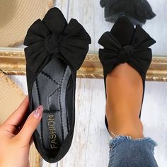 Womens Black Flats, Embellished Flats, High Heel Slippers, Flat Dress Shoes, Flats Online, Womens Summer Shoes, Heel Slippers, Breathable Shoes, Mary Jane Flats