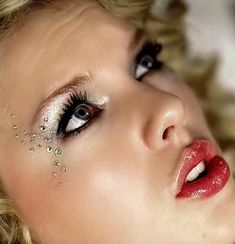 Taylor Eras Makeup, Eras Eye Makeup, Eras Tour Makeup Look, Taylor Swift Fearless Makeup Looks, Taylor Swift Concert Make Up Ideas, Fearless Taylor Swift Makeup Ideas, Fearless Makeup Look