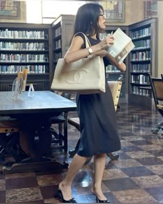 Estilo Rachel Green, Capacious Bag, Library Reading, Look Formal, Jane Birkin, Future Lifestyle