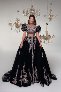 Taxes + Shipping included! Long Gown Elegant Classy, Long Gown Elegant, Fitted Dress Classy, Dress Stands, Queen Dresses, Elegant Outfit Classy, Queen Outfit, Fashion Drawing Dresses, Formal Dresses With Sleeves