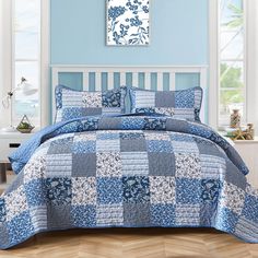 PRICES MAY VARY. 【Plaid Patchwork Quilt Set】:3 piece plaid quilt set king size includes 1 Quilt (90"x104") and 2 Pillowcases (20"x36"),blue floral quilts set bedding is a perfect choice for home decor,blue white plaid quilts bedspread giving your bedroom unique aesthetic and invigorate your room spread immediately. 【Floral Patchwork Design】:The combination of floral and paisley prints further embellish the washed patchwork design to make it more beautiful. Charming and elegant, this washed patch Plaid Quilts, Floral Quilts, Queen Size Bedspread, Floral Bedspread, Bedroom Unique, King Quilt Sets, Reversible Bedding, Boho Quilt, Plaid Quilt