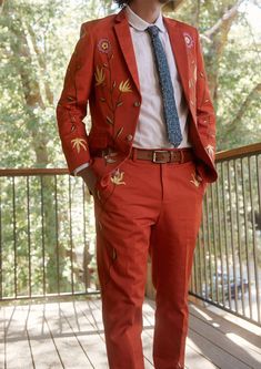 Color Suits For Men, Mexican Formal Outfit Men, Floral Wedding Suit, 70s Wedding Suit Men, Embroidered Groom Suit, Nontraditional Groom Attire, Patterned Suit, Mens Wedding Fashion, Fun Suits Men