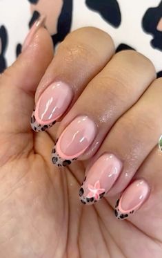 vanilla girl, clean girl, clean girl inspo, vanilla girl inspo, aesthetic, aesthetic clean girl, aesthetic vanilla girl, coconut girl, moodboards, summer, summer inspo, summer outfits, summer aesthetic, beach, sunset aesthetic, nail, nails, nail inspo, summer nails, fall nails, preppy nails, nail inspo cute, aesthetic nail inspo... Chrome Cheetah Print Nails, Starter Nail Designs, Summer Nails Italy, No Acrylic Nail Ideas, Simple Girly Nails, Summer Nails Leopard, 8th Grade Nails, Almond Nails 2024, Nail Designs Cheetah Print