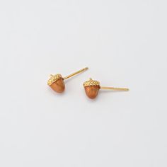 2PCS - Tiny Acorns Stud Earrings, Mini Brown Food Aaron Minimalist Post Earrings, 925 Sterling silver stick, Real 14K Gold Plated [E0888-PG] Item Details Measurement: 6 X 7.5mm Material: Brass, Enamel Post Material : 925 silver post Color: Real 14K Gold Plated Quantity: 2 Pieces Country of Origin : South Korea Brown Food, Post Earrings, 925 Silver, Etsy Accessories, Gold Plate, Plating, 925 Sterling Silver, Stud Earrings, Electronic Accessories