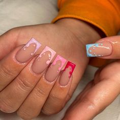 40 End of Summer Nails to Inspire You End Of Summer Nails Ideas, Holiday Acrylic Nails, Summery Nails, Cute Acrylic Nail Designs, Dope Nail Designs, Summer Acrylic Nails, Short Square Acrylic Nails