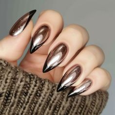 40 Trendy Chrome Nails That You'll Be Obsessed With Coffin Chrome Nails Designs, Chrome Copper Nails, Fall Nail Chrome, Copper Chrome Nails Designs, Dark Brown Nails With Chrome, Fall Chrome Nail Designs, Metallic Fall Nails, Thanksgiving Chrome Nails