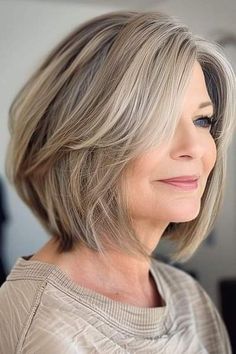 Haircuts For Women Over 50, Layered Haircuts For Medium Hair, Hairstyles For Women Over 50, Bob Haircuts For Women, Winter Hair Color, Chic Hairstyles