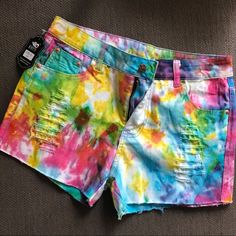 Tie Dye Jean Shorts Soooo Cute!! Runs Very Small. Says Size 34 But It Fits More Like A 28 I Would Say. Perfect For Summer! Tie Dye Jean Shorts, Dye Denim, Tie Dye Jeans, Tie Dye Denim, Tattoo Design Book, Painted Jeans, Design Book, Tie Dye Shorts, Shorts Women