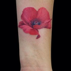 Puerto Rico Best Tattoo Artist | Maxwell Rivera Holden Tattoo, Red Poppy Tattoo, Red Flower Tattoos, Poppy Flower Tattoo, Forearm Flower Tattoo, Cool Shoulder Tattoos, Iris Tattoo, World Famous Tattoo Ink, Poppies Tattoo