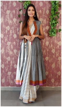 Saree With Kurti, Different Way To Wear Saree, Kurti With Saree, Different Ways To Wear Saree, Cotton Saree Draping Styles, Different Sari Wearing Style, Styling Saree In Different Ways, Casual Saree Look, Kurti From Saree Ideas