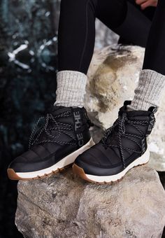 The North Face W THERMOBALL - Bottes de neige - BLACK/GARDENIA WHITE The North Face Shoes Outfit, The North Face Thermoball Boots, North Face Thermoball Boots, North Face Boots, The North Face Shoes, North Face Shoes, Europe Winter, Black Outfits, Europe Trip