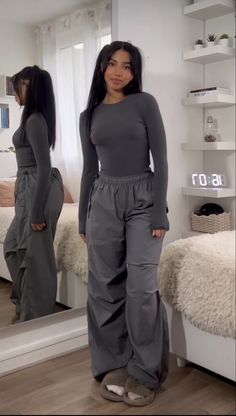 Grey Shirts Women Outfits, Cute Comfy Outfits Aesthetic, Grey Y2k Outfit, Grey Pants Outfit Black Women, Dark Grey Long Sleeve Shirt Outfit, Full Grey Outfit, Dark Grey Outfits For Women, Gray On Gray Outfit, Grey Top Outfit Ideas