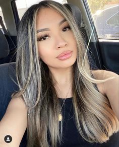 Black Hair Balayage, Brunette Hair With Highlights, Balayage Hair Dark, Dark Hair With Highlights, Brown Hair With Blonde Highlights, Blonde Hair Inspiration, Light Hair Color