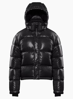 The Super Puff™ Super (Re)puff™ Shorty is a french (Re)Hi-Gloss vegan down puffer. We said it. Engineered to deliver warmth to -30°C / -22°F, The Super (Re)Puff™ is a fully recycled vegan puffer — from trims to fills. It's filled with PrimaLoft® Gold Insulation Luxe™ Bio, the world’s best down alternative, made with recycled materials. It's constructed with (Re)Hi-Gloss — water-repellent and wind-resistant taffeta from France with a glossy finish and soft feel. This fabric is made from 100% recy Chelsea Boots Mens, Best Caps, Moncler Women, Black Down, Quilted Pattern, Leopard Print Blouse, Casual Jackets, Collars For Women, Leather Cap