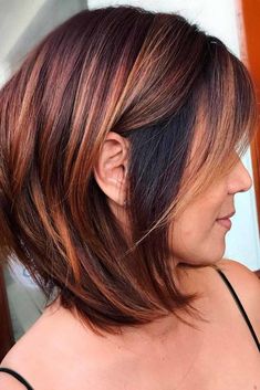 Angled Hair, Wedge Haircut, Hair Color Caramel, Haircut And Color, Penteado Cabelo Curto, Hair Color And Cut, Hair Color Ideas, Great Hair