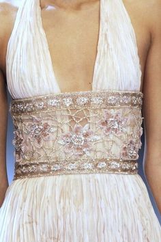 valentino haute couture Dress Couture, Valentino Haute Couture, Fancy Dresses, Fashion Details, Moda Fashion, Dream Dress, Couture Fashion