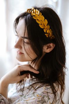 Gold Laurel Leaf Tiara Bridal Crown Hair Wreath With Gold and - Etsy Laurel Wreath Headpiece, Scallion Soup, Greek Goddess Headpiece, Visual Manifestation, Laurel Wreath Crown, Gold Laurel Wreath, Leaf Tiara, Laurel Crown, Wedding Silver