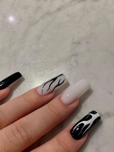 Shiny Nails Designs, Purple Acrylic Nails, Hello Nails, Gothic Nails, Edgy Nails, Goth Nails