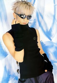 Futuristic Fashion 2000s, Cybercore Outfit Male, Y2k Futuristic Fashion, 2000s Futurism Fashion, Cyberpunk Y2k Outfit, Y2k Futurism Fashion, Cybercore Outfits Men, Futuristic Y2k Fashion, 2000s Futurism