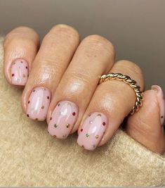 #nails #nailsofinstagram #nailsoftheday #christmasnails #christmas #festivenails #naildesign #nailinspiration #nailinspiration #xmas #xmasnails #diynails #diy Nails Biab, Nails Images, Biab Nails, Neat Nails, Emerald Nails, Milky Nails, Subtle Nails, Smink Inspiration