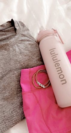 lululemon aesthetic preppy lululemonoutfit trendy cute designer pink vsco bracelet Preppy Workout Clothes, Preppy Workout Fits, Lulu Lemon Outfits Aesthetic, Preppy Lulu Fits, Lulu Lemon Aesthetic, Preppy Workout Outfit, Preppy Vsco Aesthetic, Lulu Aesthetic, Preppy Lululemon Outfits