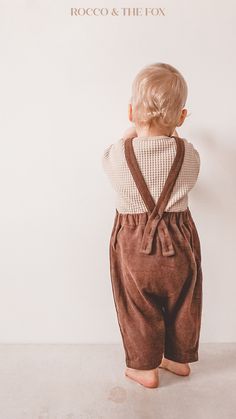 Contemporary baby + toddler clothing curated in the UK. Modern styles for little ones ranging from newborn to ages 3-4 #babyclothes #modernbabyclothes #neutralbabyclothes #toddlerfashion #toddleroutfit #babyfashion