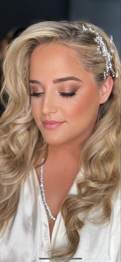 Wedding Makeup For Moms, Bridal Hair Updo Front View Half Up Half Down, Natural Makeup Mother Of The Bride, Mother Of Bride Makeup Blonde, Mother Of The Bride Hair Half Up Front View, Bridal Updo Face Framing, Mothers Makeup