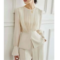 Stylewe White Long Sleeve Blouse White Long Sleeve Blouse, Stil Elegant, Elegant Blouses, Modest Fashion Outfits, Suit Fashion, Looks Style, Mode Inspiration, Elegant Outfit, Look Fashion