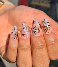 Nail Art Paillette, Maquillage Yeux Cut Crease, Halloween Purple, Witchy Nails, Nail Design Inspiration, Nail Envy, Cat Nails, Nail Swag