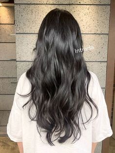 Hug Haircut Long Hair, Long Hair Cuts Thick Hair, Layered Hair Cuts For Long Hair, V Cut Hair With Layers, Layered V Cut, Long Black Hair With Layers, Layered Perm, Layered V Cut Hair, Korean Haircut Long