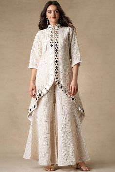 Mirror Work Kurti Design, India Outfits, Neck Design For Kurti, Mirror Work Kurti, Design For Kurti, Mirror Work Dress, Mirror Work Embroidery, Jhanvi Kapoor, Mirror Work Blouse Design