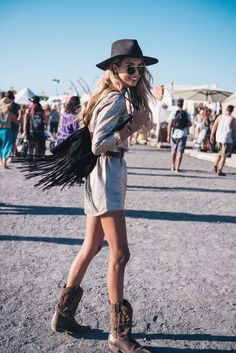 Blues Fest Byron Bay Festival Style | Spell Designs Blog Look Da Festival, Rodeo Outfit, Botas Western, Festival Mode, Bota Country, Summer Music Festivals, Rodeo Outfits