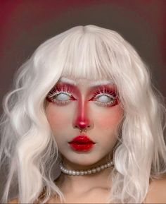 White Goth Makeup, Maquillaje Cute, White Mascara, Ghost Makeup, Halloween Parejas, Angel Makeup, White Eyelashes, White Goth, Halloween Contact Lenses