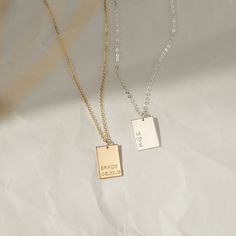 When it comes to tag necklaces, our Amy tag necklace is the perfect fit. Personalize it with a strong meaning, names, dates, or encouraging words. Each tag is handmade and hand-stamped by our team. P R O D U C T * D E T A I L S - Tag measures 15x10mm - Satin finish - Available in Sterling Silver, 14k Gold Filled, and 14K Rose Gold Filled H O W * T O * O R D E R Step 1: Use the first drop-down menu to select your necklace length and material Step 2: Use the second drop-down menu to select your al Personalized Rectangular Jewelry For Best Friend Gift, Engraved Rectangular Jewelry For Best Friend, Stamped Rectangular Pendant Necklace For Gift, Encouraging Words, Necklace Initial, Necklace Simple, Monogram Necklace, Personalized Tags, Necklace Personalized